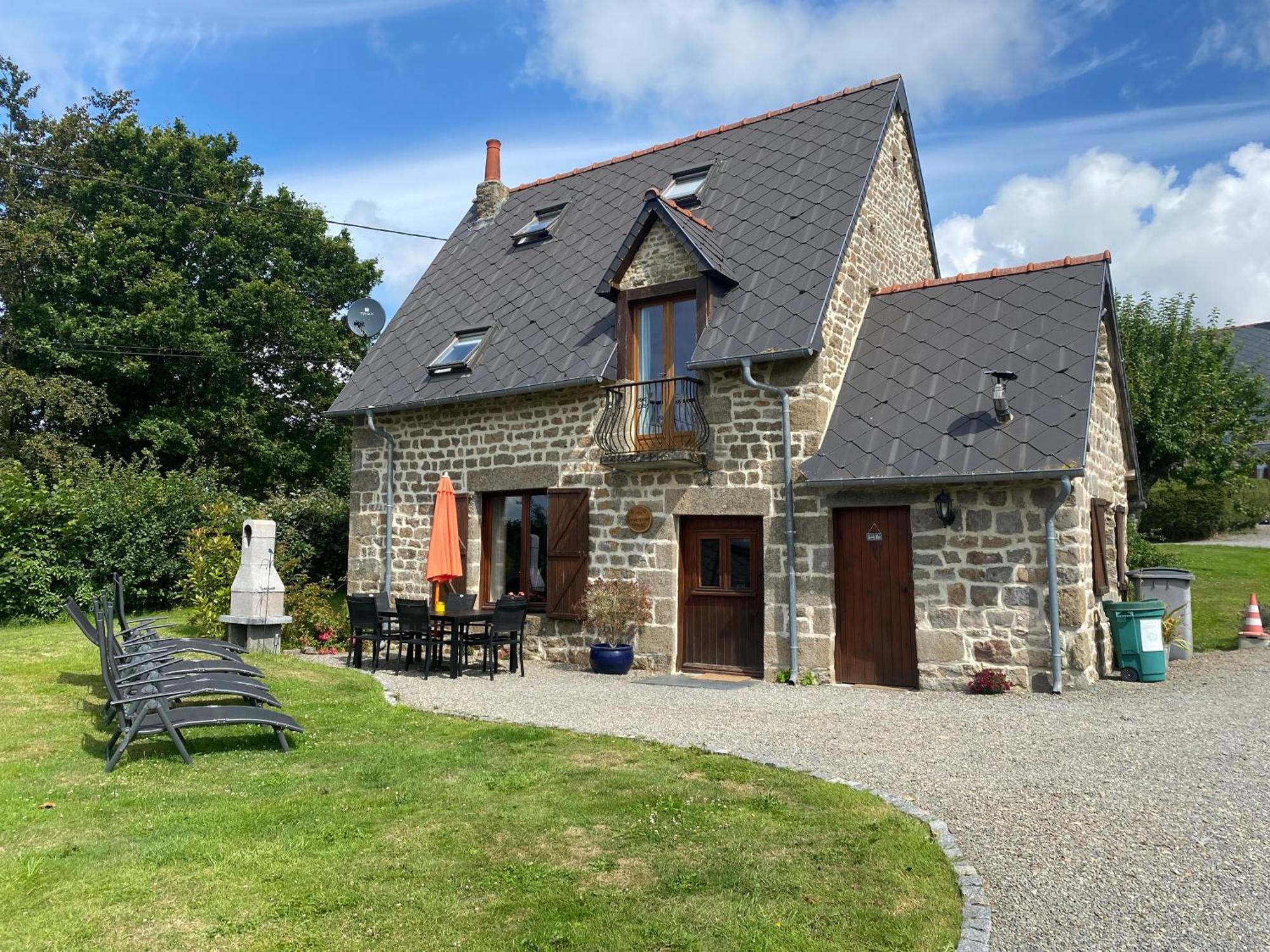 The Gingerbread House Cottage Beauficel Exteriér fotografie